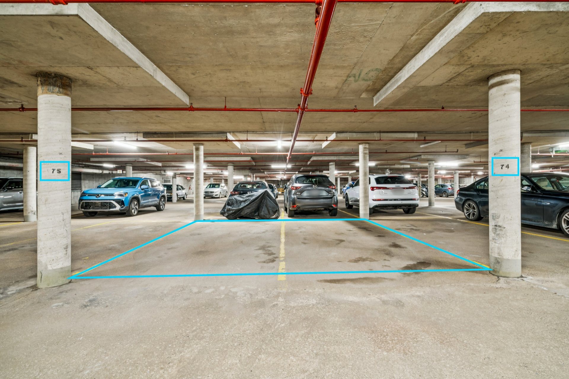 2 parking spaces - Garage