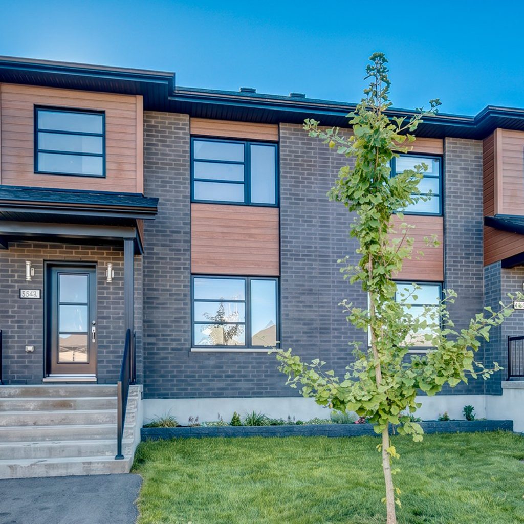 Façade – 4635 Rue Joseph-Lamoureux, Contrecoeur J0L1C0