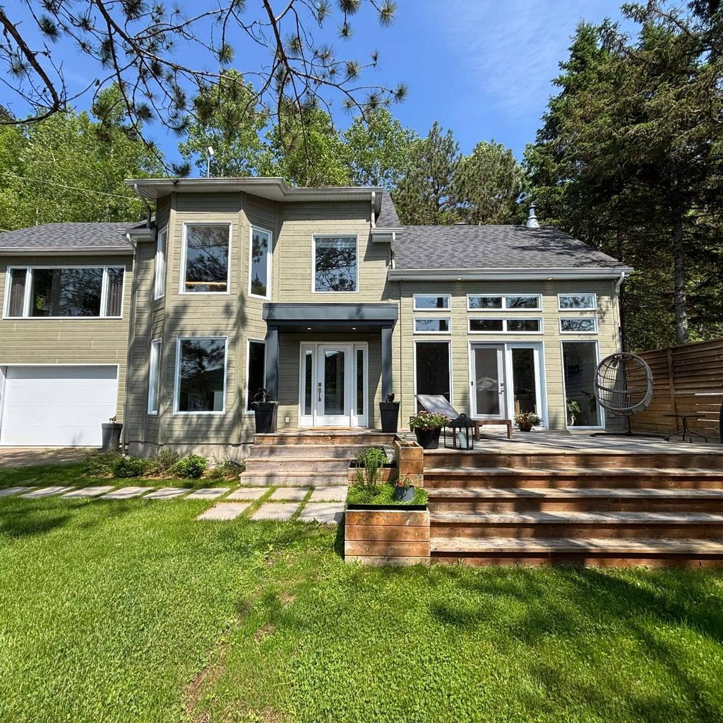Façade – 2020 Ch. du Lac-Ste-Rose N., Mandeville J0K1L0