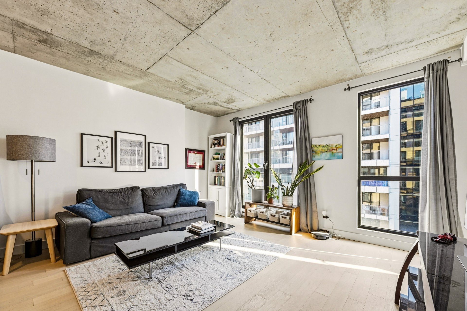 1005 - 185 Rue du Séminaire — photo 1