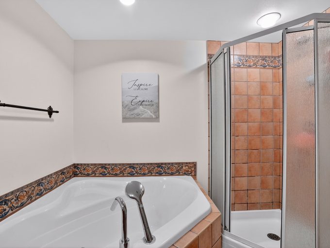 Salle de bains attenante à la CCP